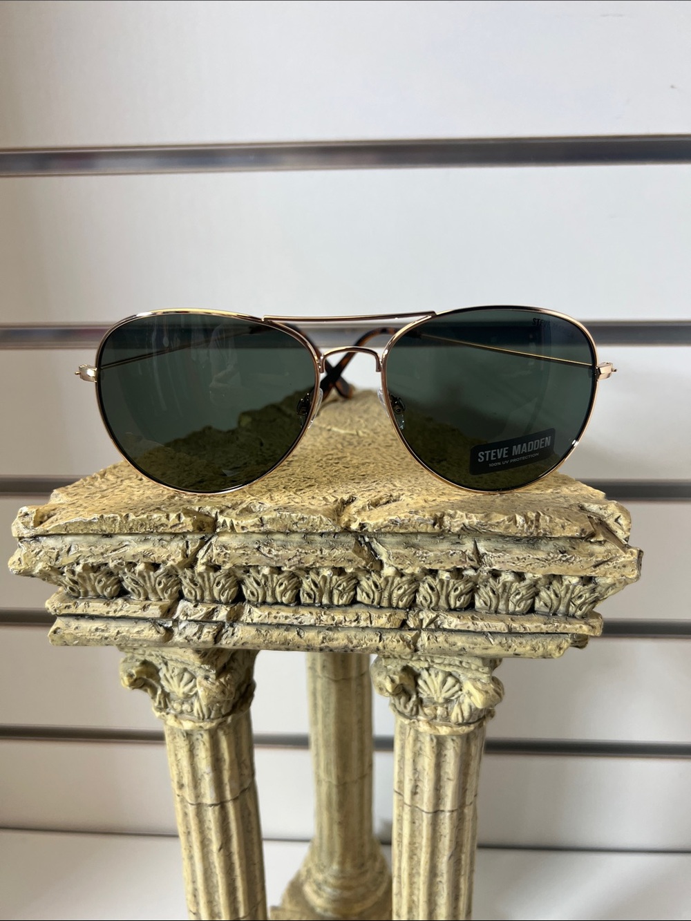 Steve Madden Men’s Gold Frame Sunglasses with Dark Lenses